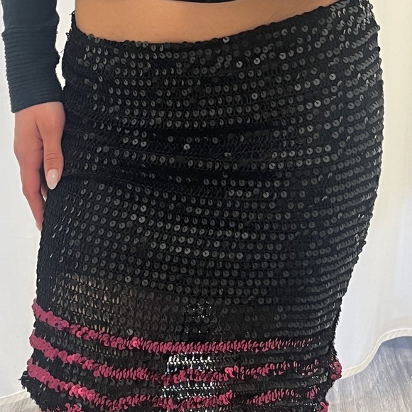 Y2K black sequins midi skirt - Picture 4 of 4